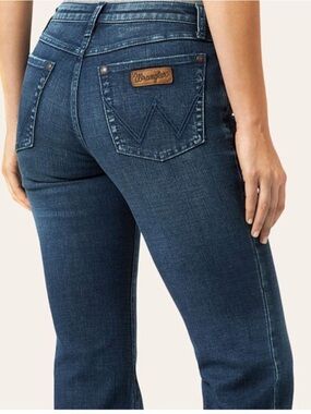 NWT Wrangler High-Rise Slim Bootcut Jeans - Dark Blue